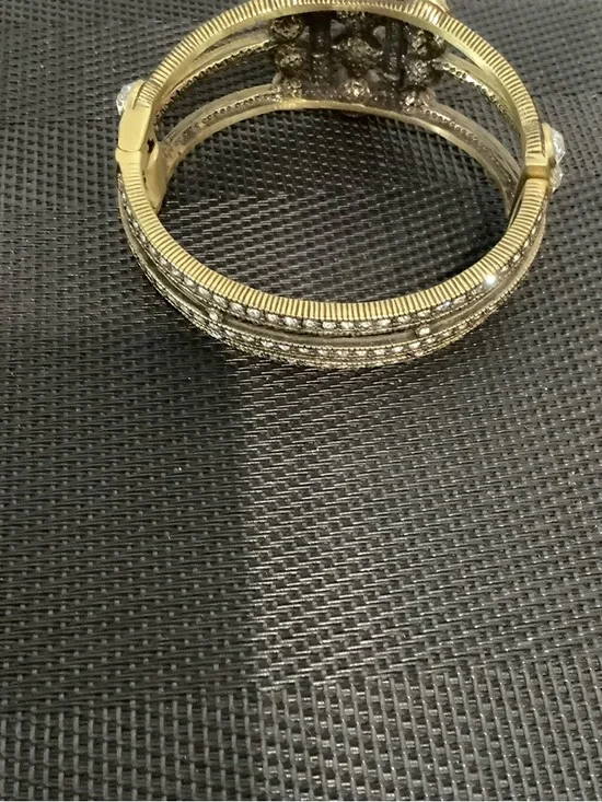 HEIDI DAUS:  Gold Crystal Accent Stackable Women's Bracelet Elegant Statement - Picture 4 of 4